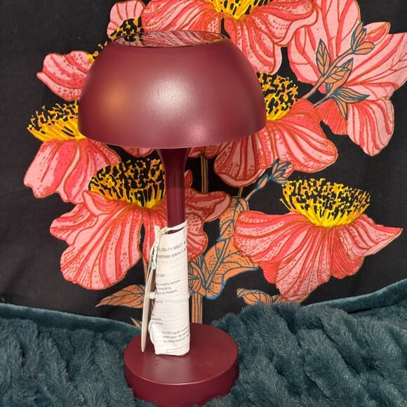 Threshold™ Solar and Rechargeable USB LED Outdoor Table Lamp, Maroon - Picture 5 of 13